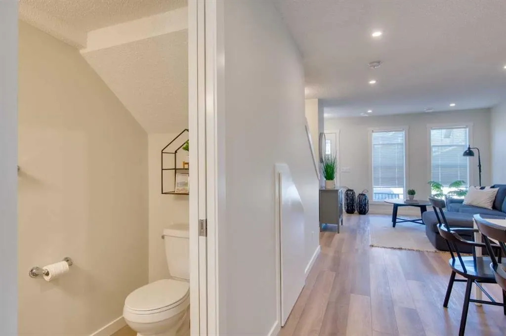 135 Mahogany Parade SE, #109