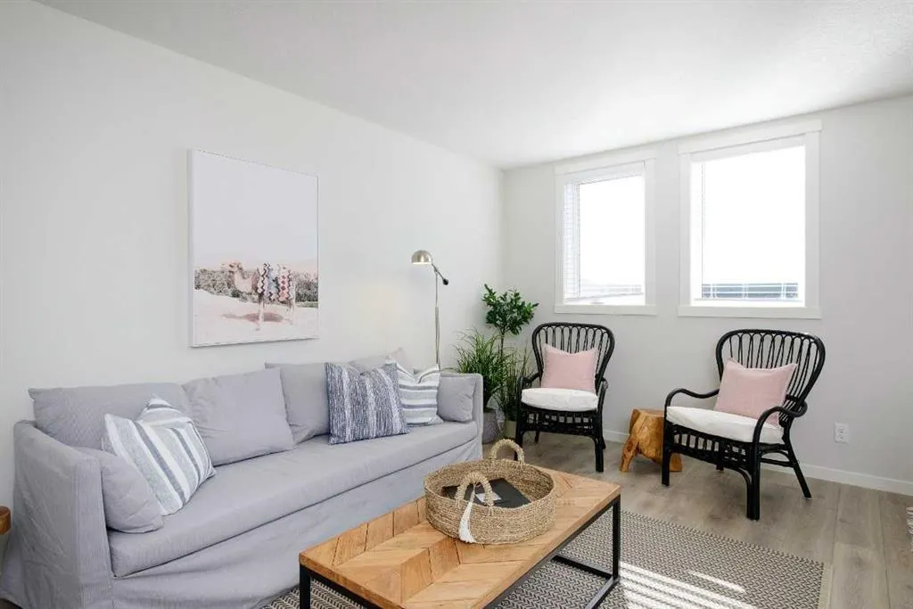 135 Mahogany Parade SE, #109