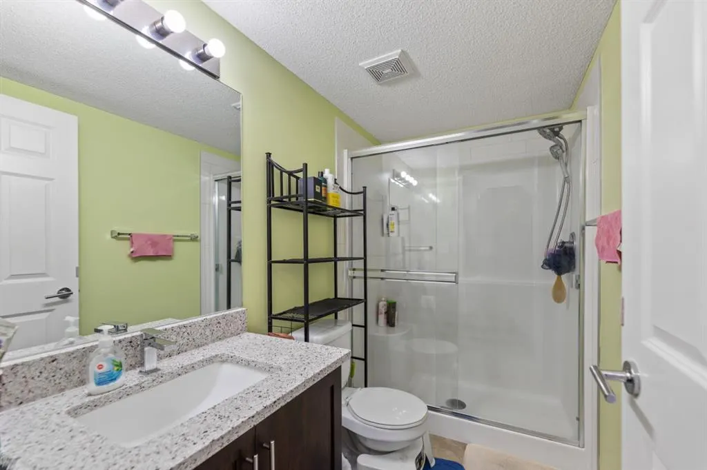 279 copperpond Common SE, #3306