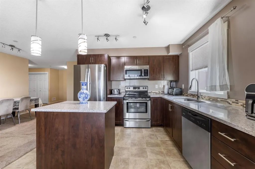 279 copperpond Common SE, #3306