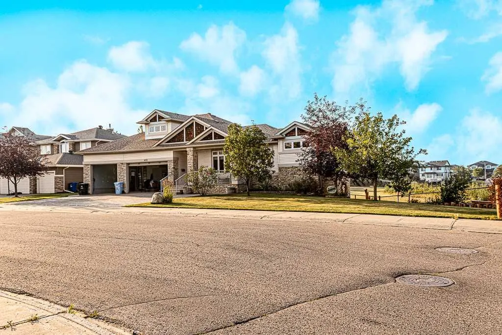 413 Loutit Road
