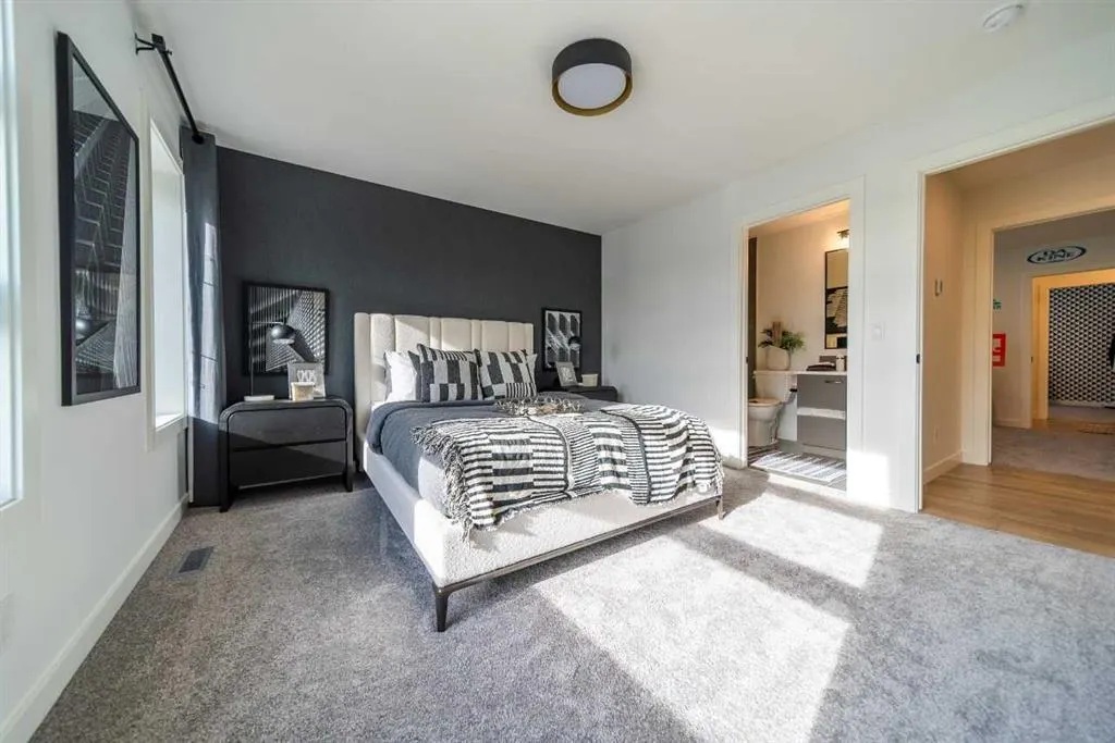 2220 Lancaster Heights SE