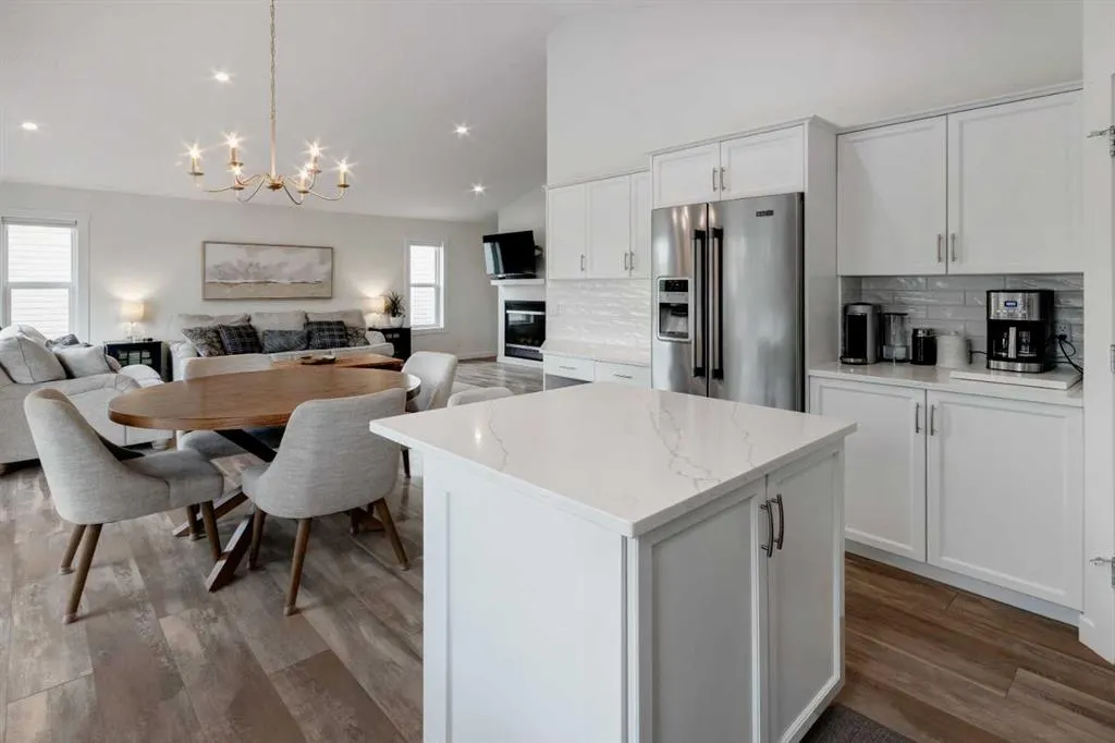 120 West Creek Close