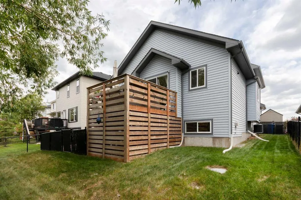120 West Creek Close