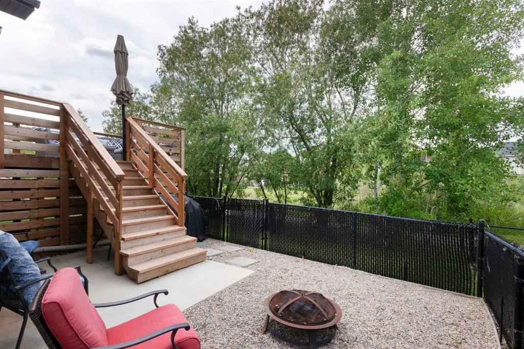 120 West Creek Close