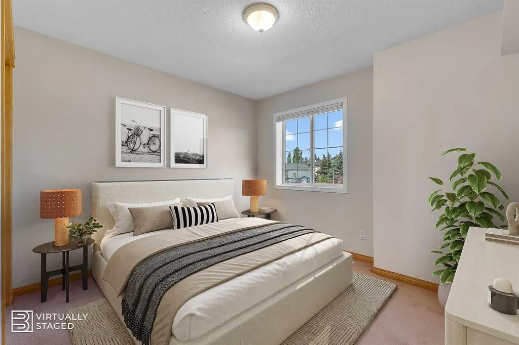 9 Panorama Hills Manor NW