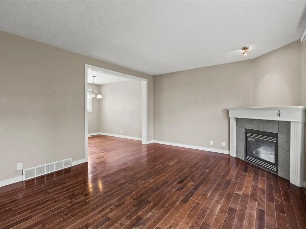 571 Killarney Glen Court SW