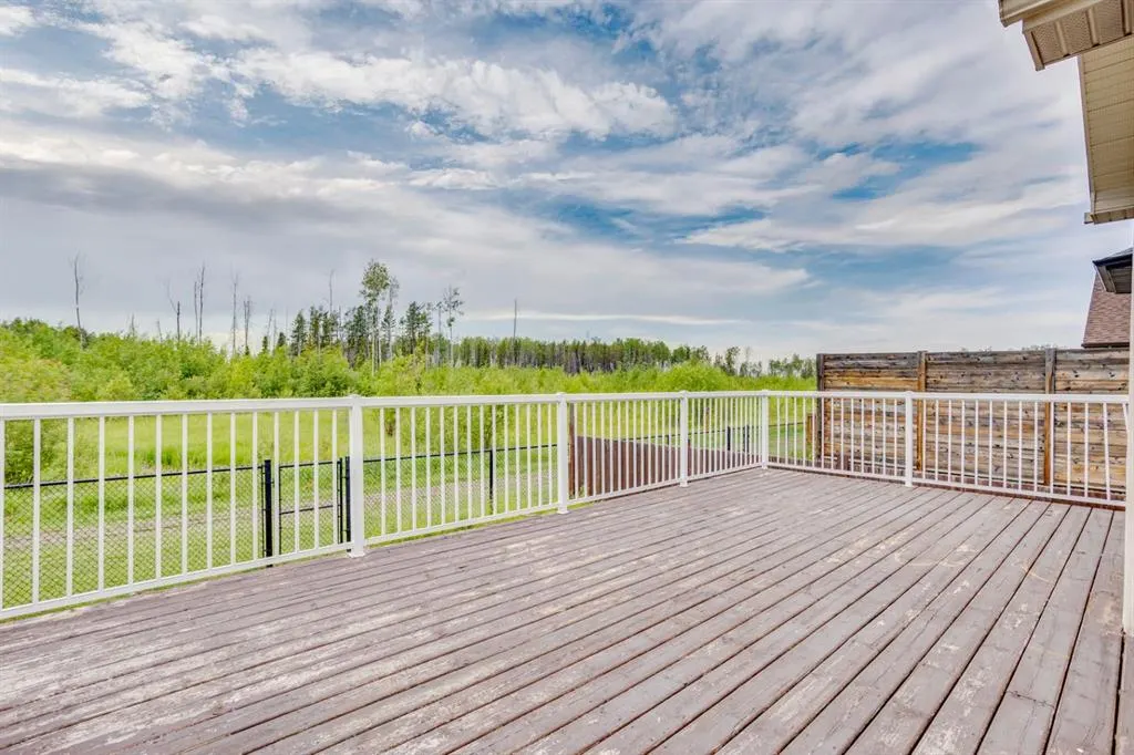 449 Walnut Crescent