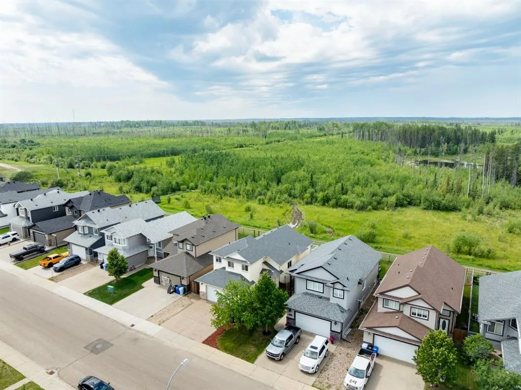 449 Walnut Crescent