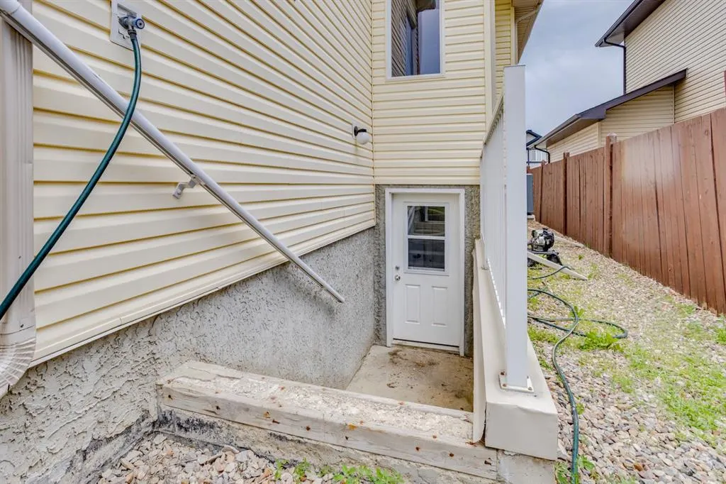 449 Walnut Crescent