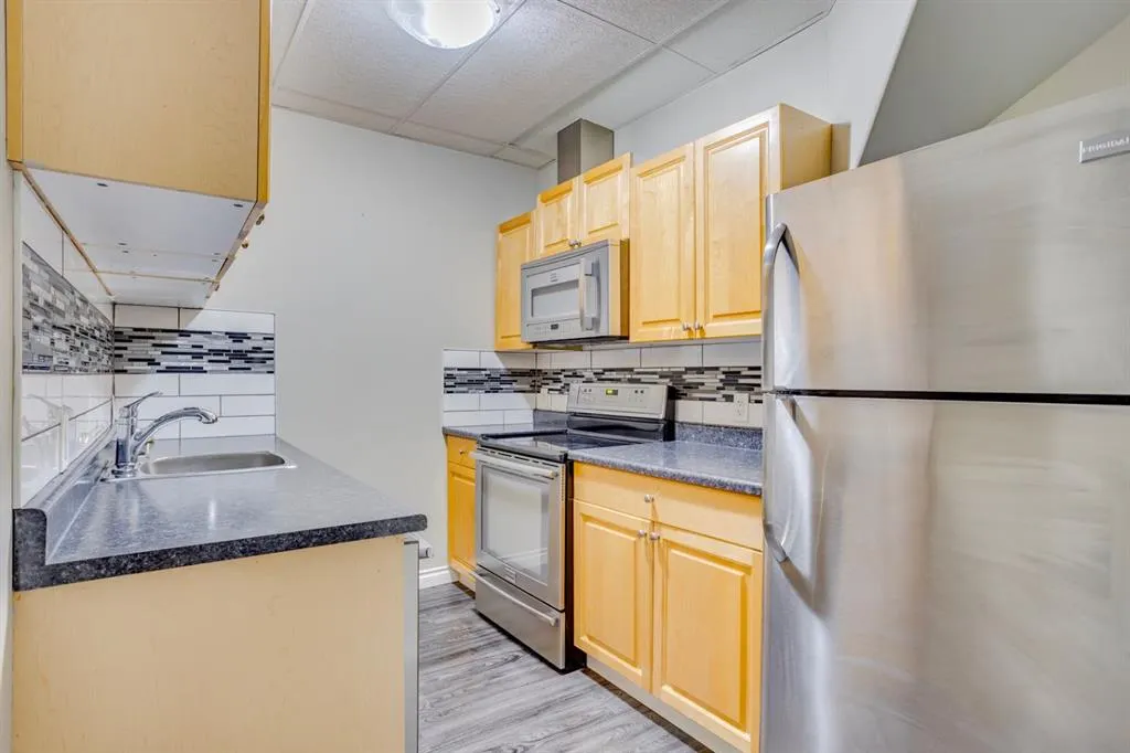 449 Walnut Crescent