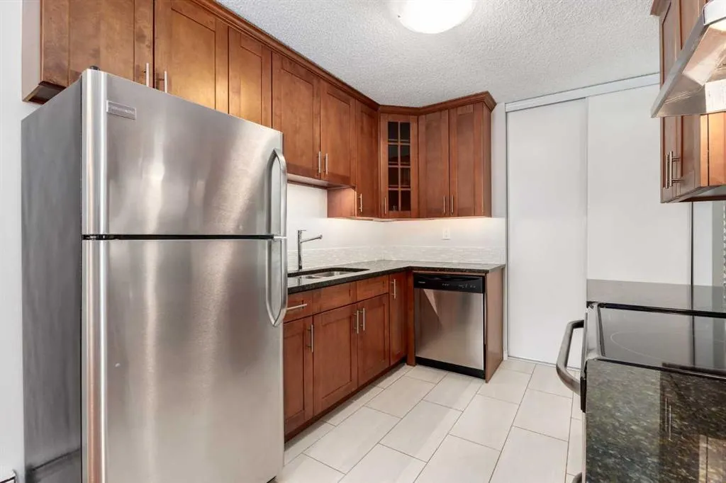 616 15 Avenue SW, #303