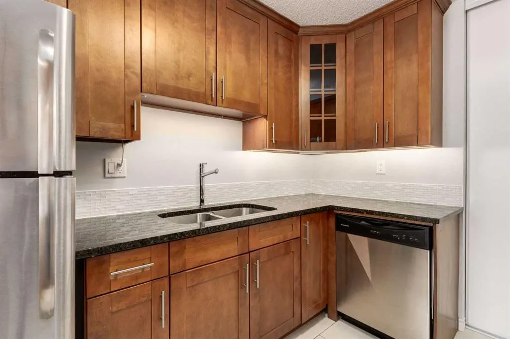 616 15 Avenue SW, #303