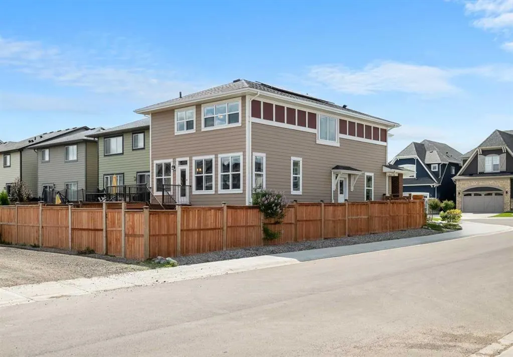 212 Magnolia Heath SE