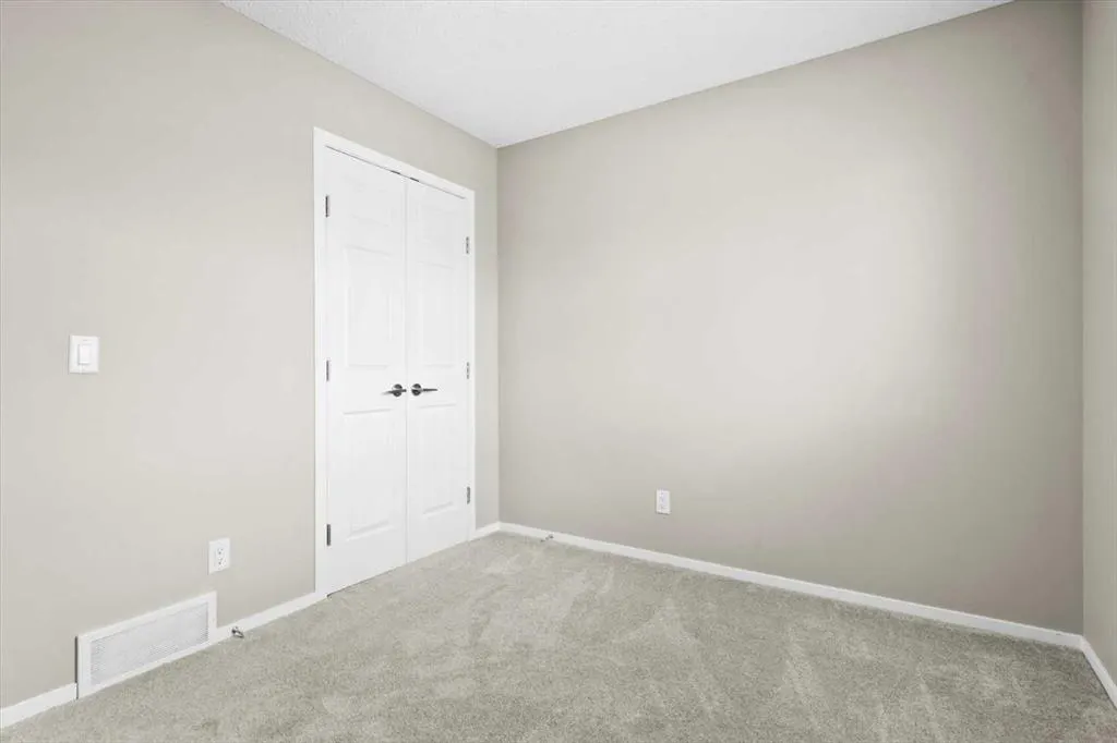 142 Mahogany Heights SE