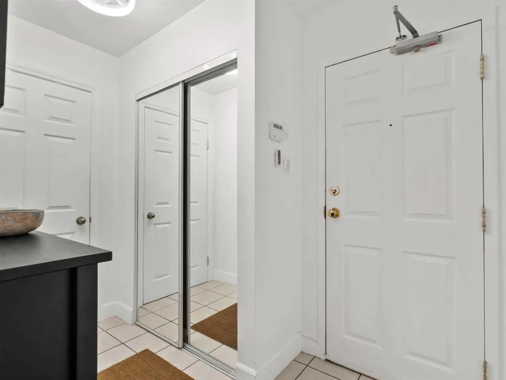 820 15 Avenue SW, #105