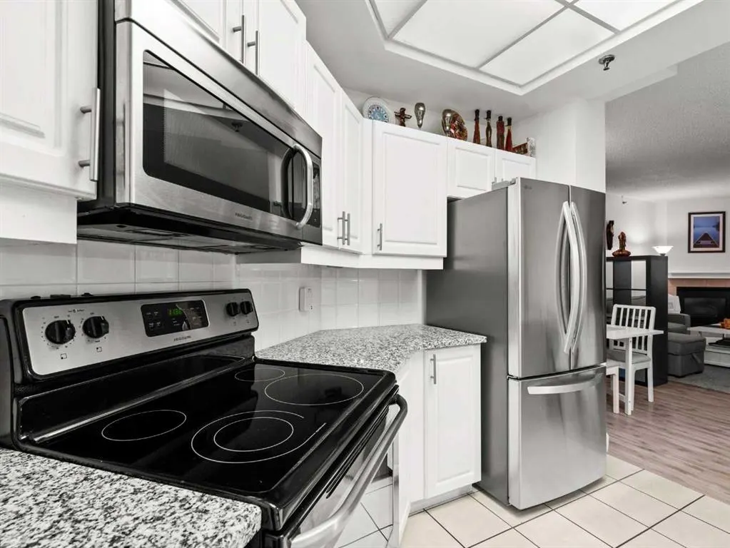 820 15 Avenue SW, #105