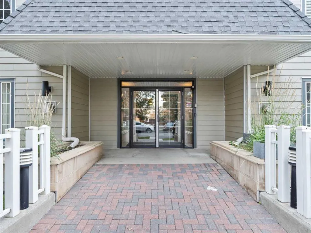 820 15 Avenue SW, #105