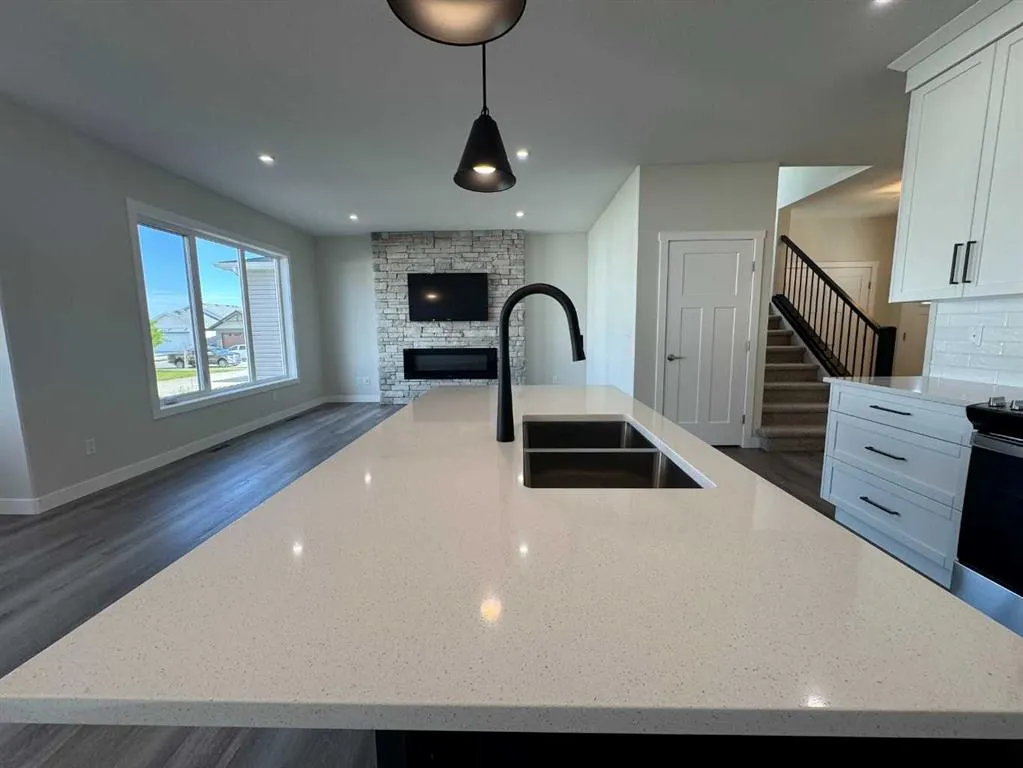 49 Emmett Crescent