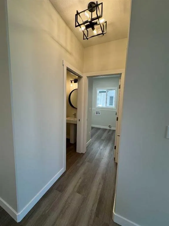 49 Emmett Crescent