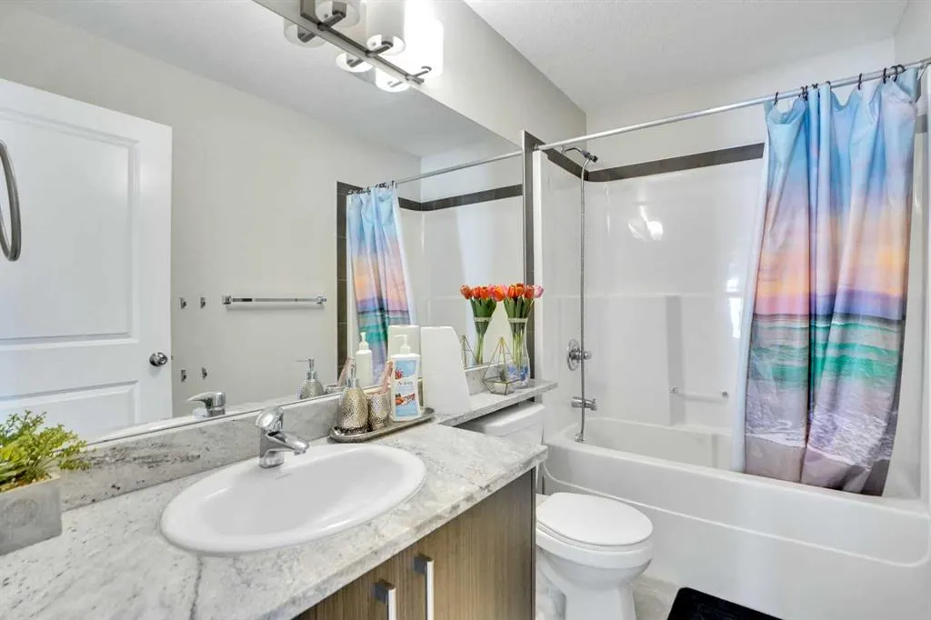 333 Taralake Way NE, #1107