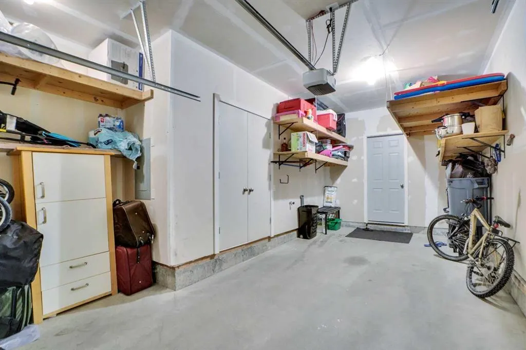 333 Taralake Way NE, #1107