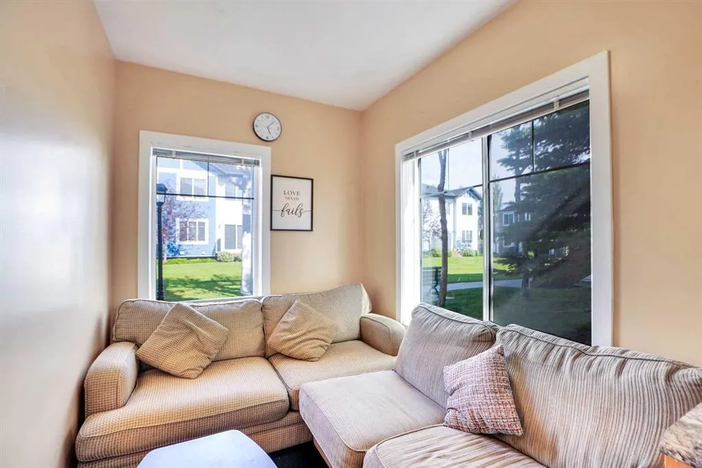 333 Taralake Way NE, #1107