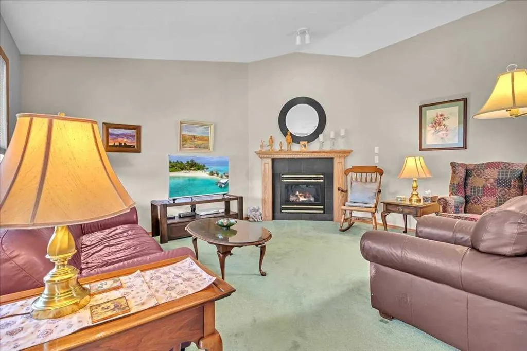 109 Monica Bay