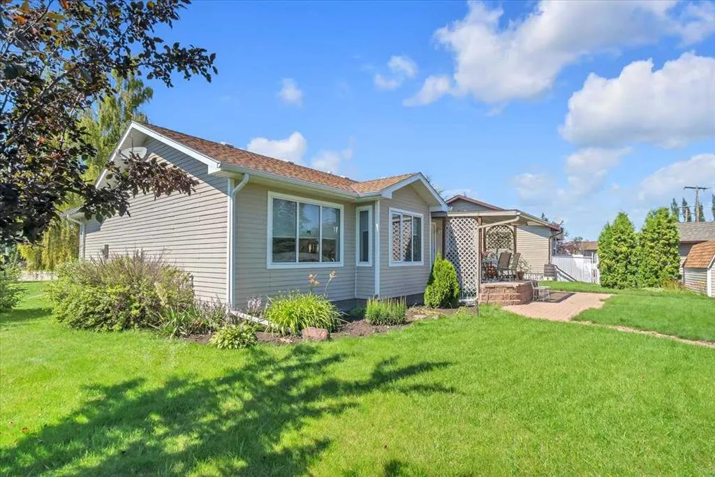 109 Monica Bay