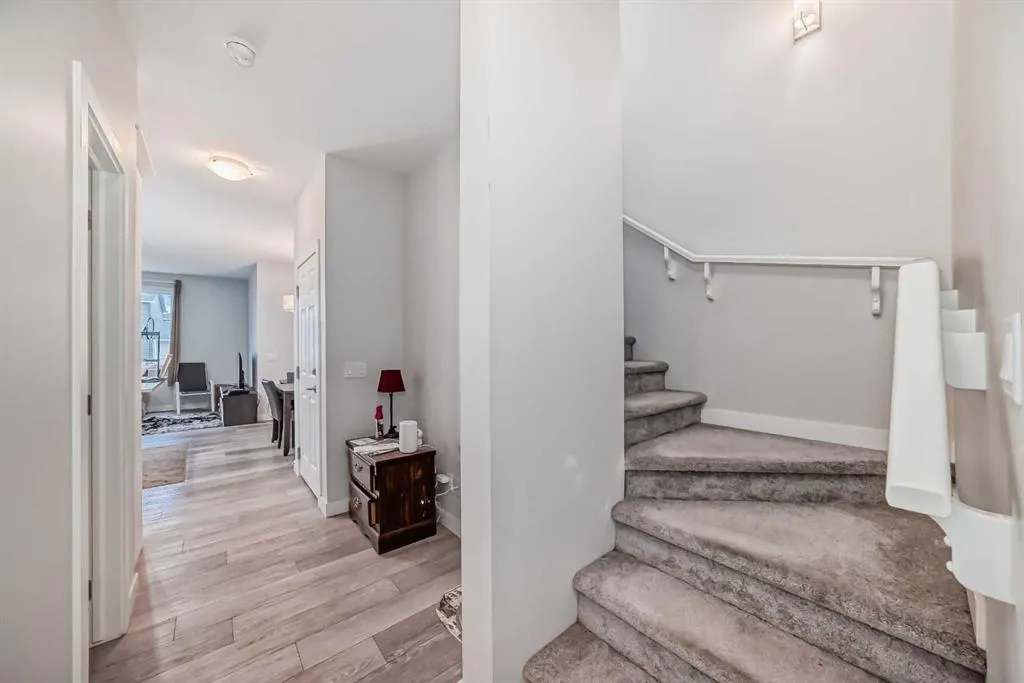112 Ambleton Street NW
