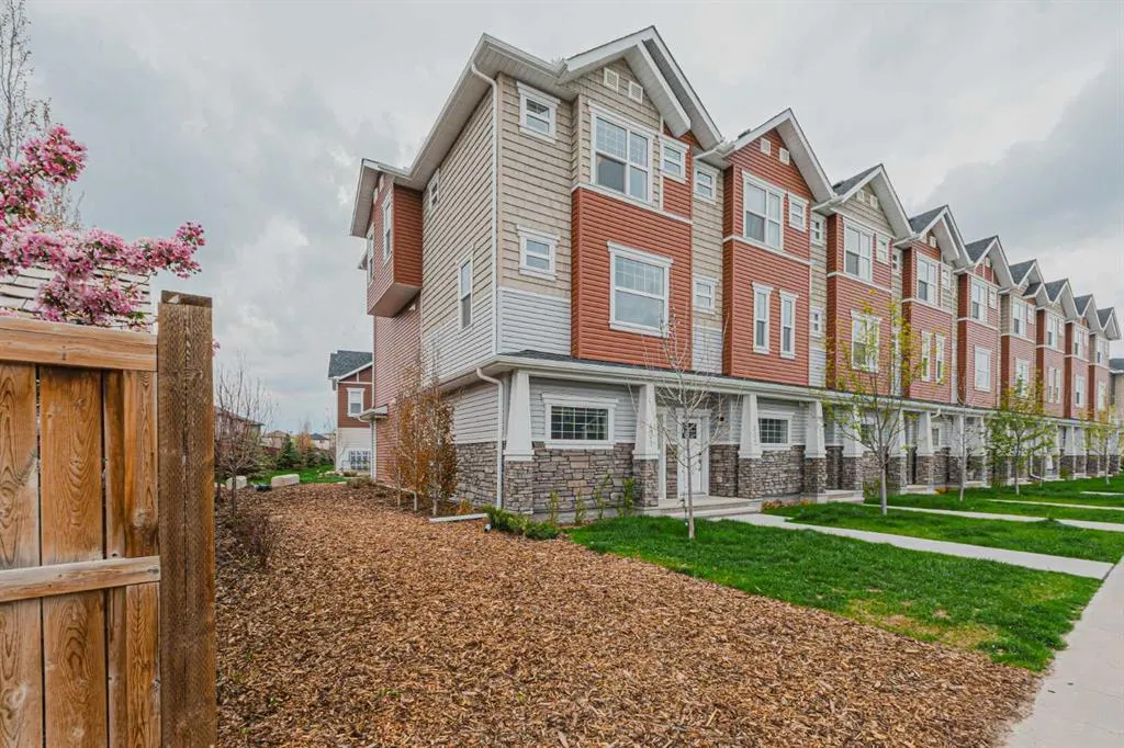 115 SAGEWOOD Drive SW, #601