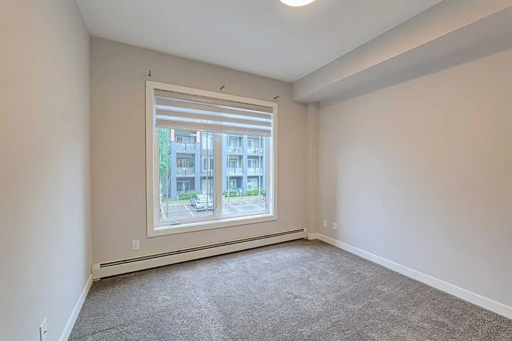 100 Auburn Meadows Manor SE, #213