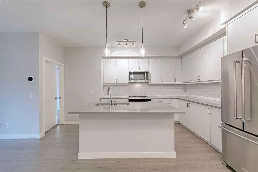 100 Auburn Meadows Manor SE, #213