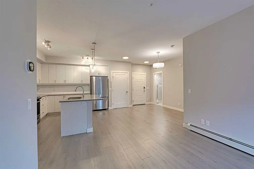 100 Auburn Meadows Manor SE, #213