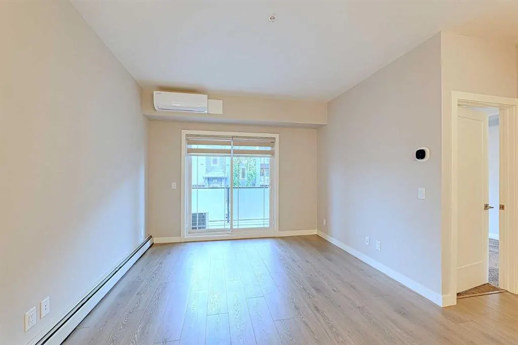 100 Auburn Meadows Manor SE, #213
