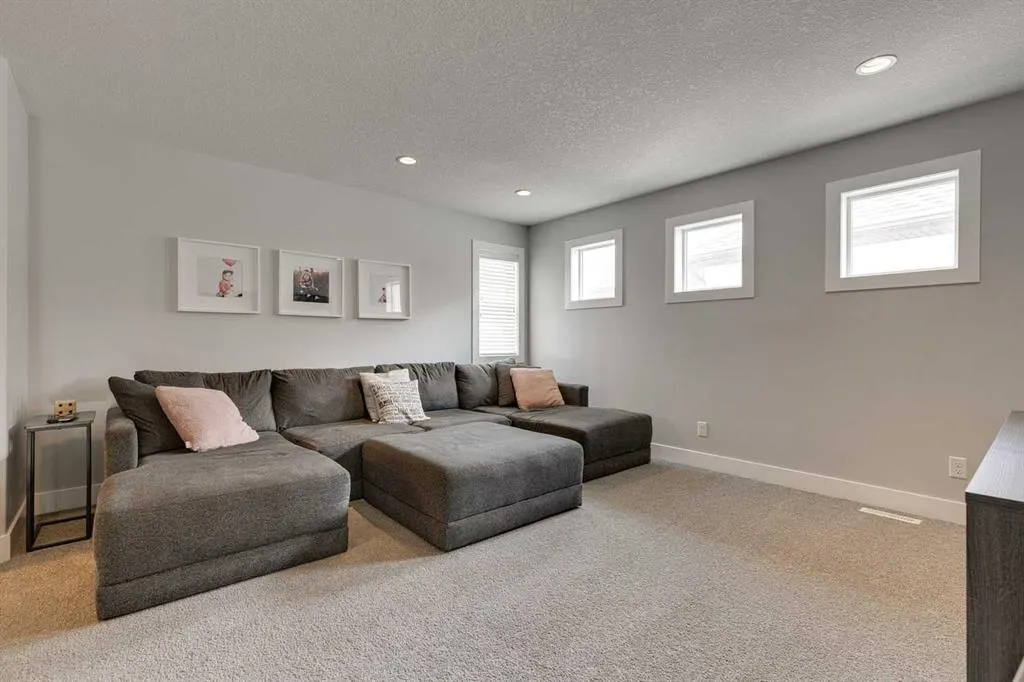 31 Brightoncrest Cove SE