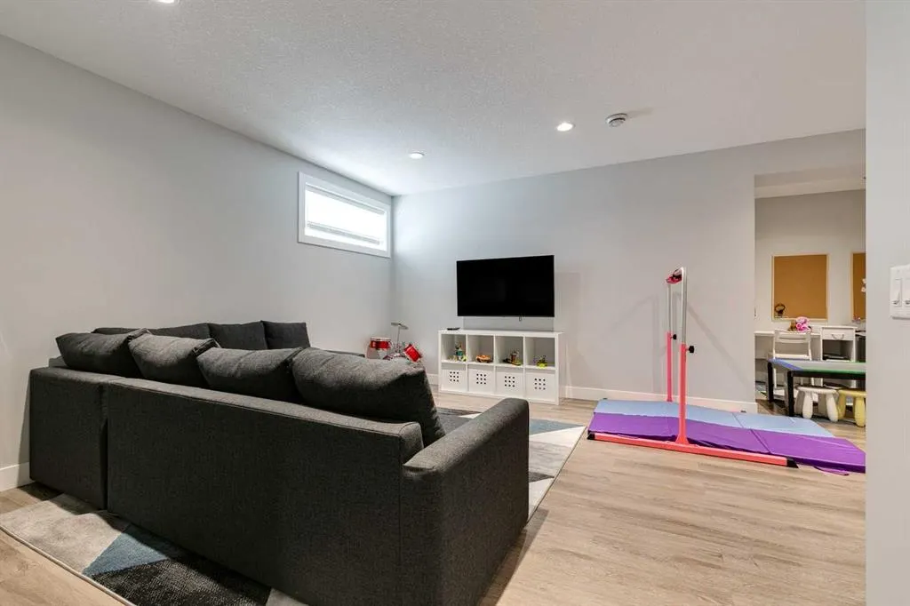 31 Brightoncrest Cove SE