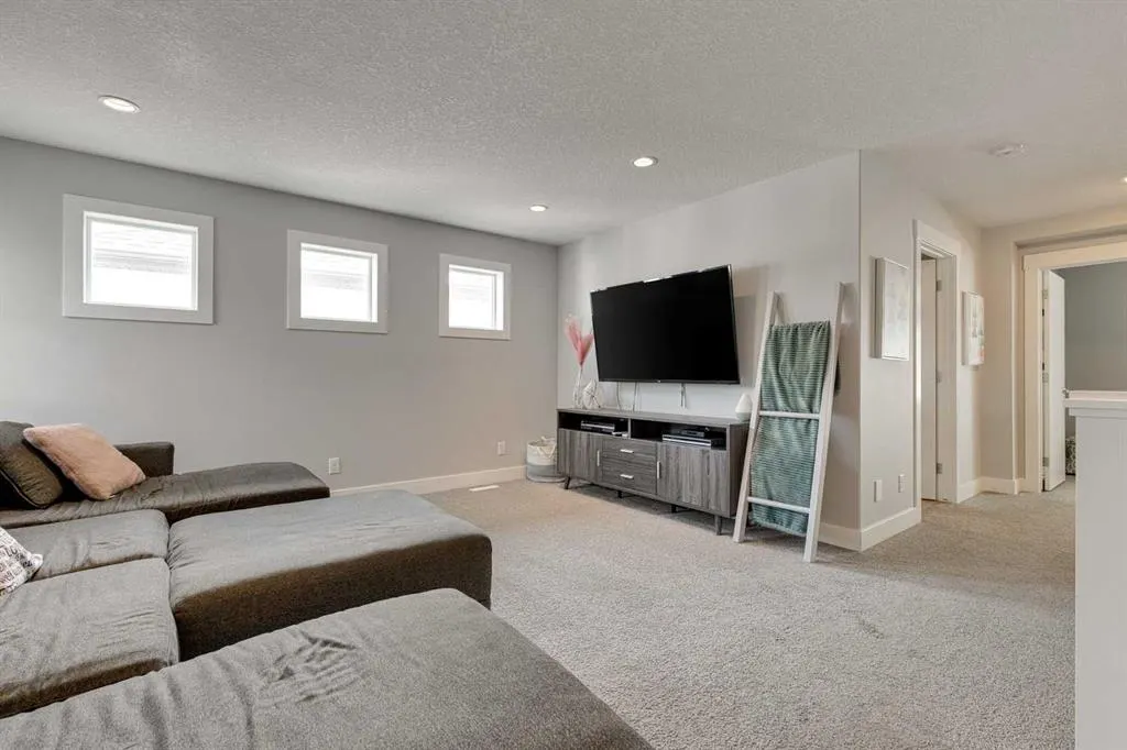 31 Brightoncrest Cove SE