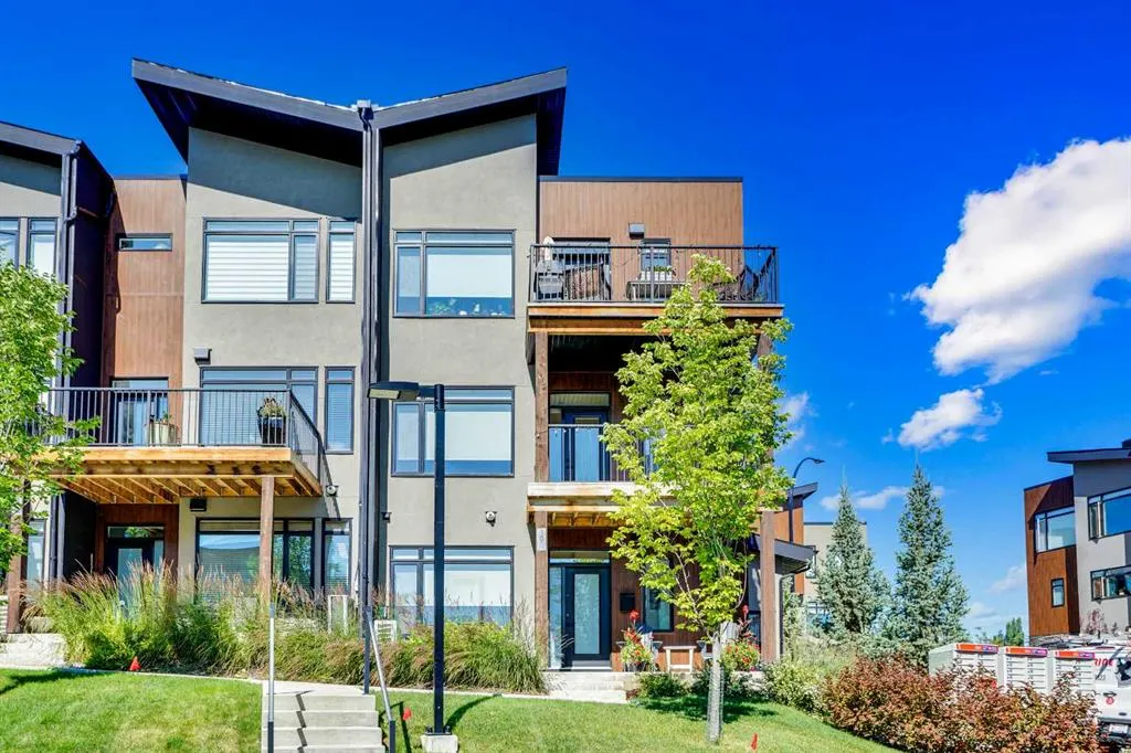19 Royal Elm Green NW
