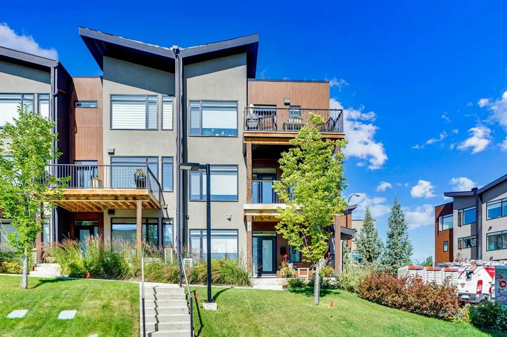 19 Royal Elm Green NW