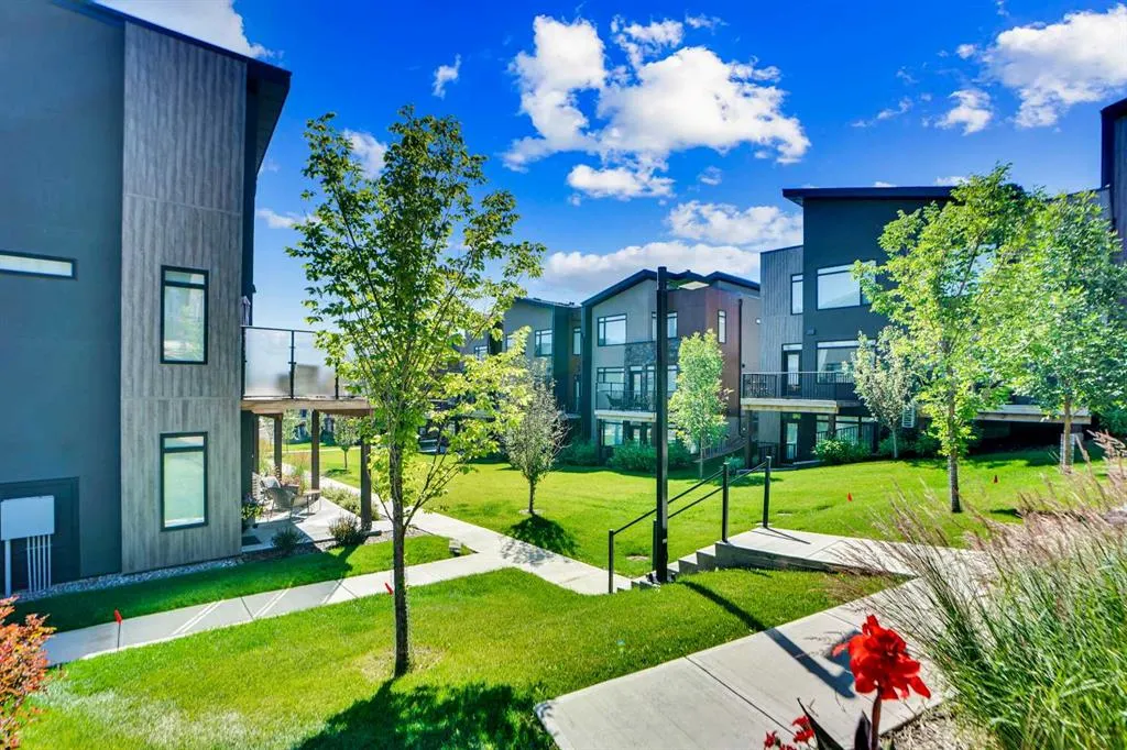 19 Royal Elm Green NW