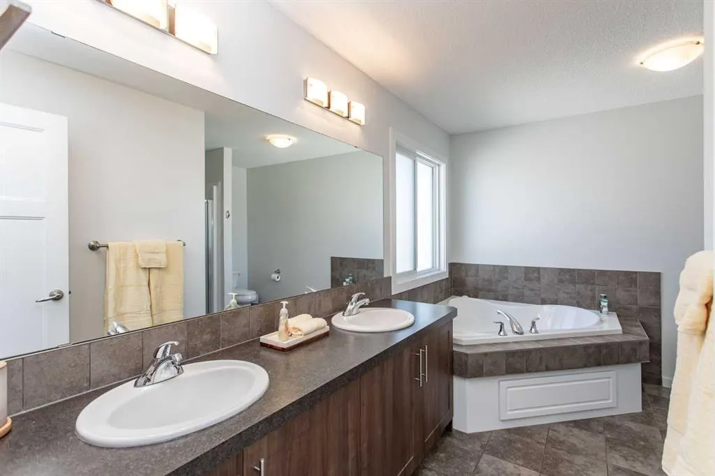 246 Viscount Drive