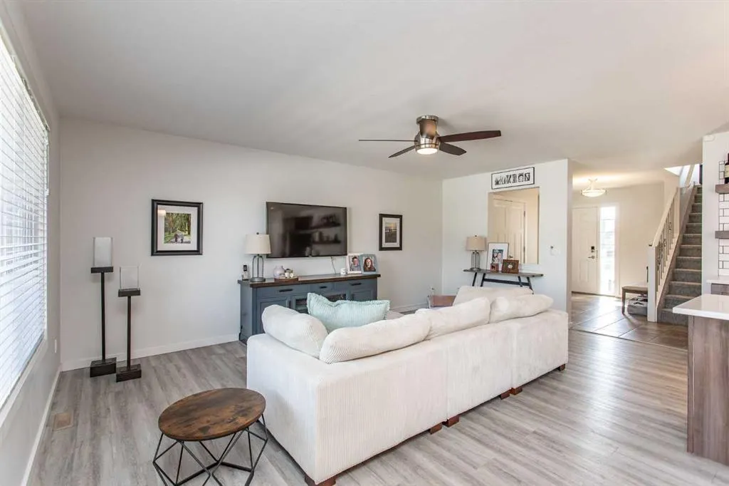 246 Viscount Drive