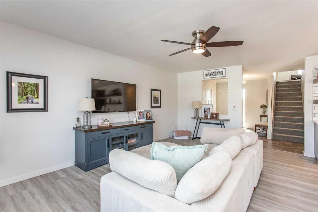 246 Viscount Drive