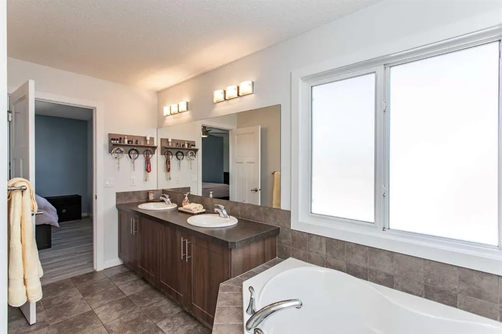 246 Viscount Drive