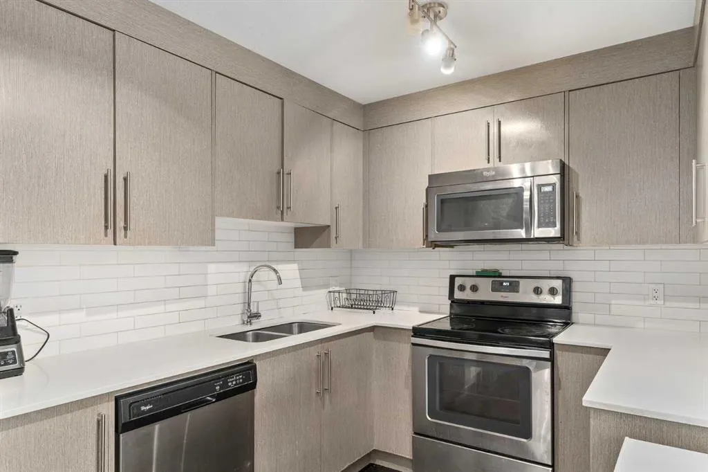 302 Skyview Ranch Drive NE, #5304