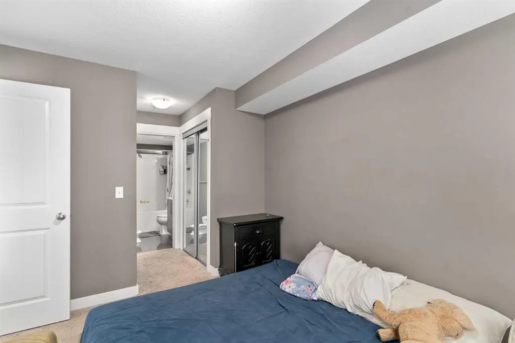 302 Skyview Ranch Drive NE, #5304