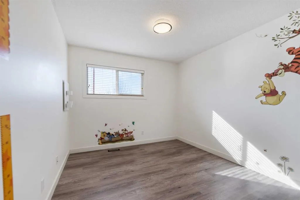 120 West Creek Green