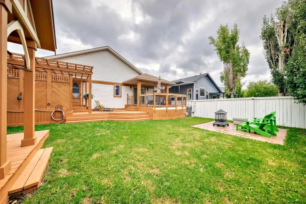 195 West Lakeview Circle