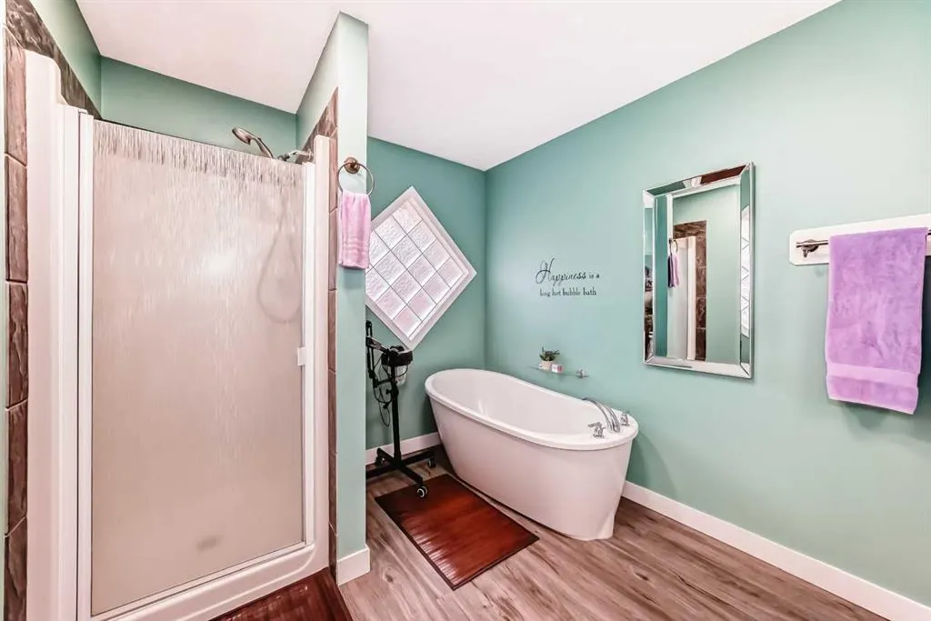195 West Lakeview Circle